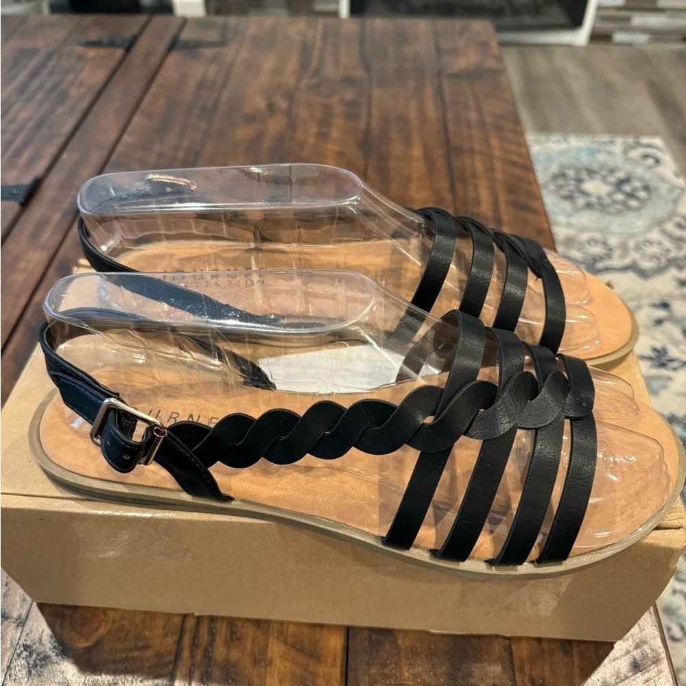 Journee Collection Solay Sandal